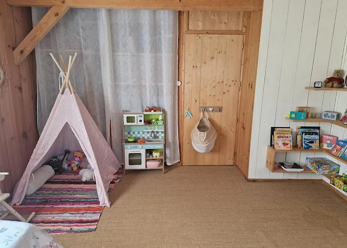 بيت للعطل Wooden House *