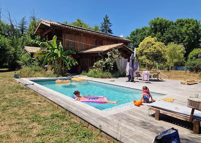 Wooden House بيت للعطل *